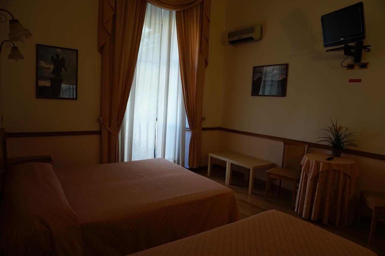 Green Hotel Rome Room photo